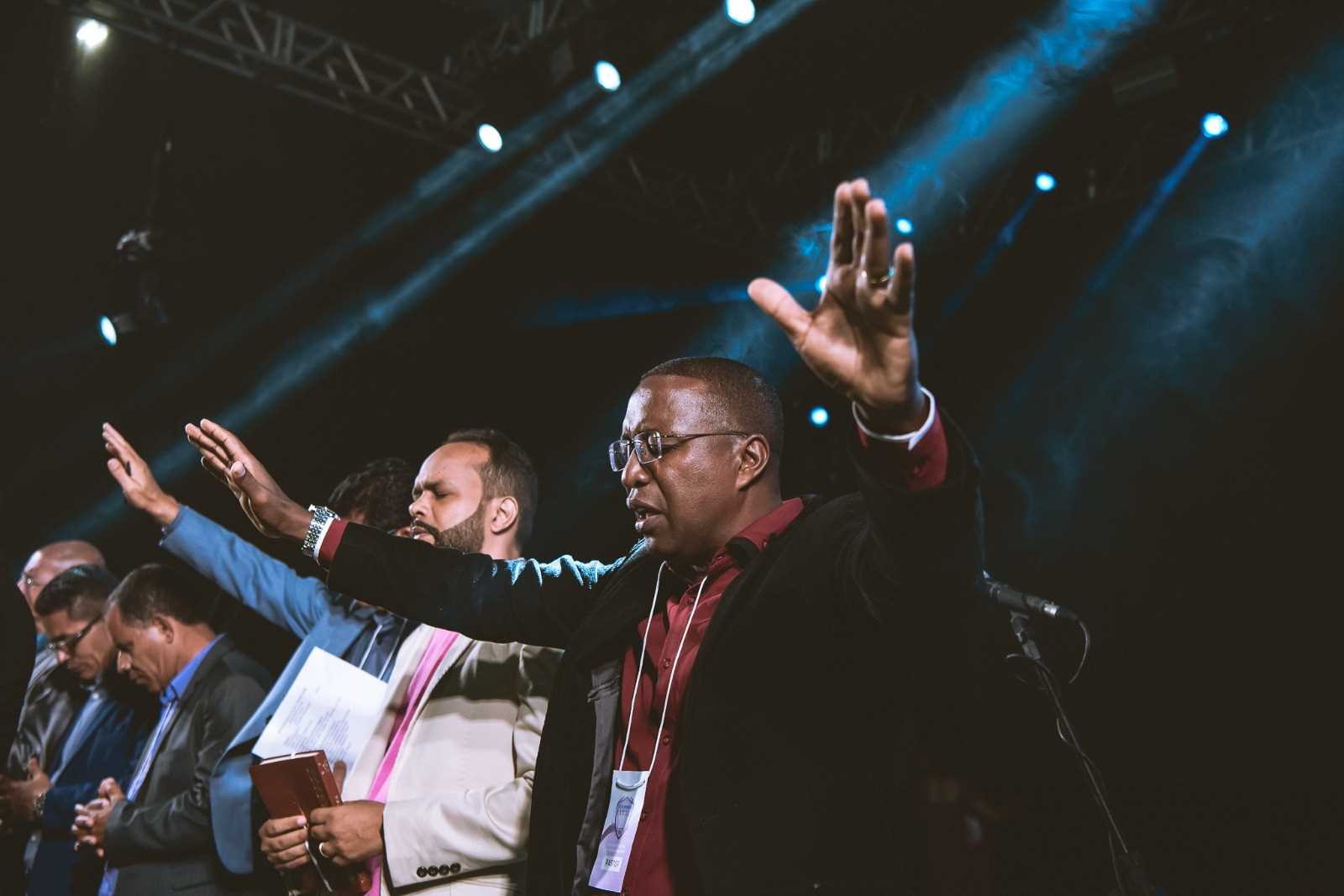 Camacã: Festa dos Evangélicos leva grande público nos dois dias de louvores